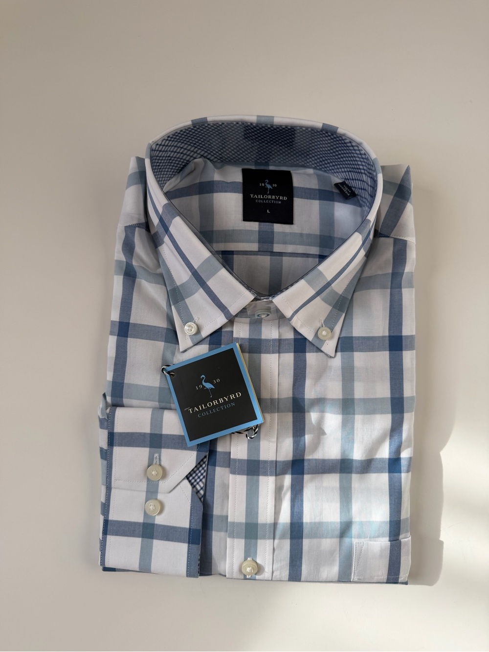 NWT Tailorbyrd Men's Blue and White Plaid Button-Down Shirt
